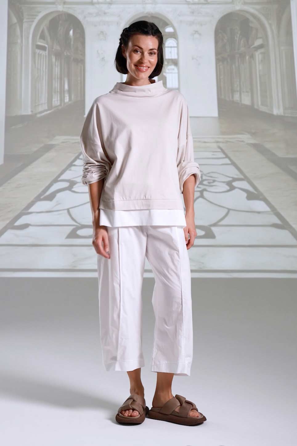 Pants 26154 white kurkuma black Shirt 26212 stone