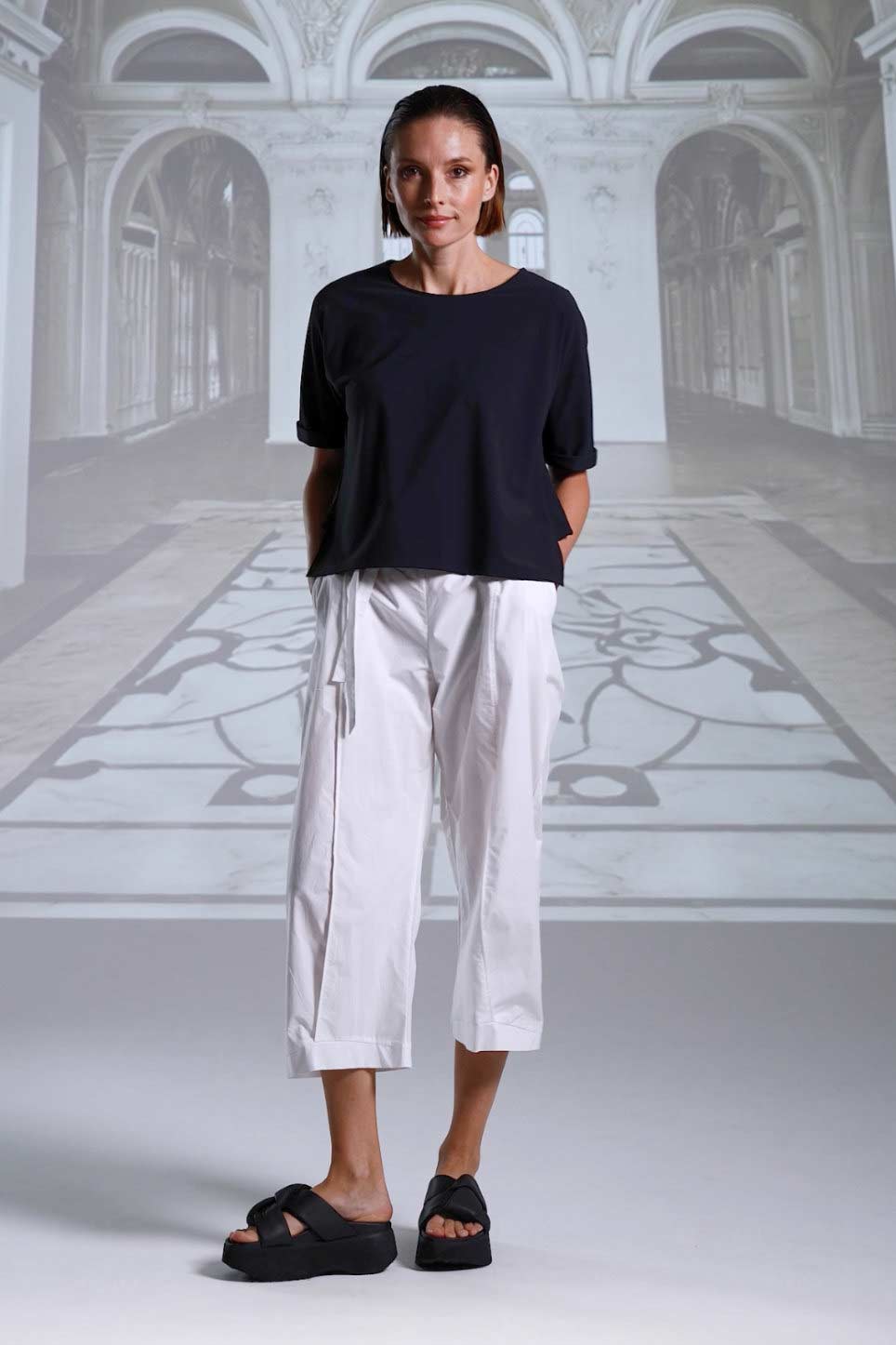 Pants 26154 white black kurkuma Shirt 26001 greige black