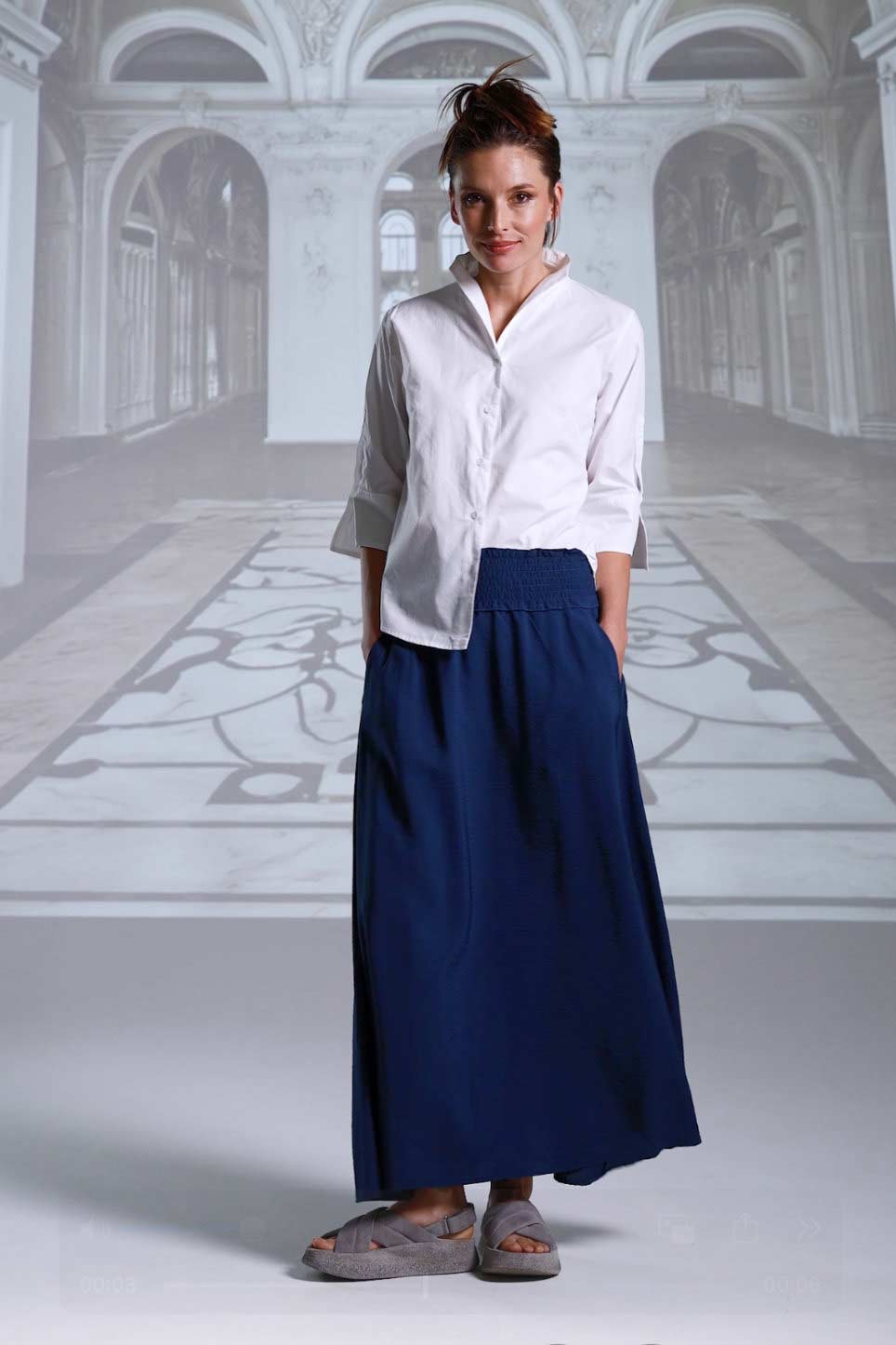Skirt 26228 navy ecru Blouse 26152 white black kurkuma
