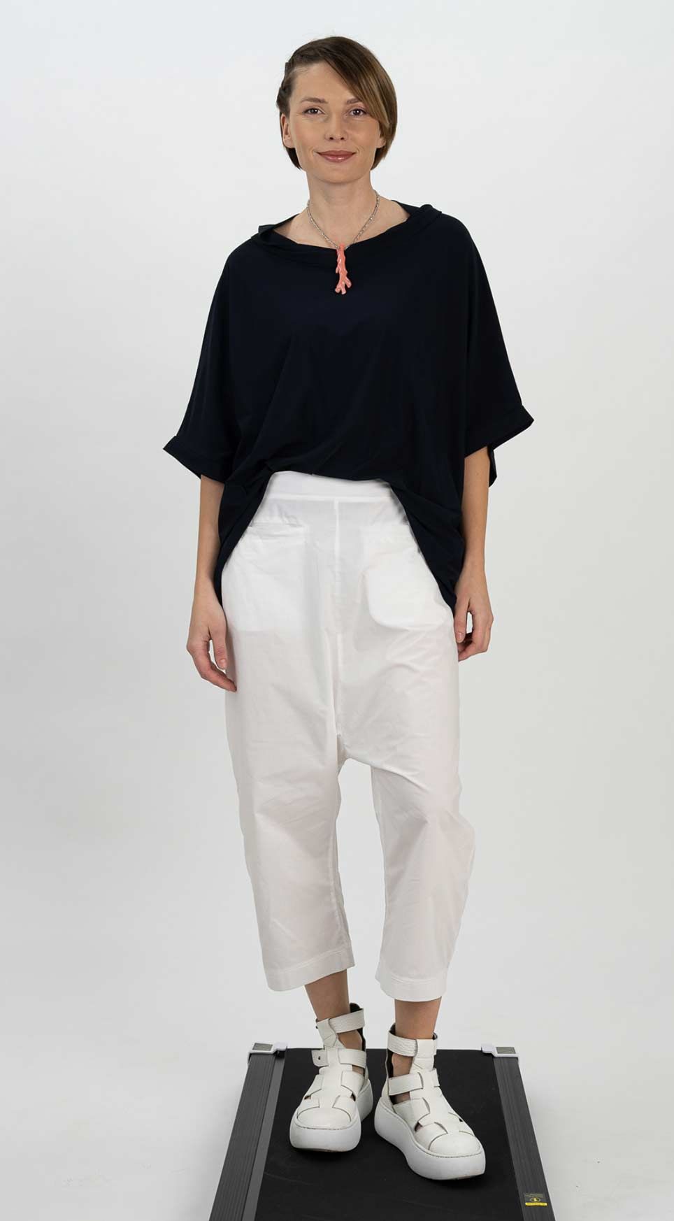 Shirt 25072 light grey navy black white Pants 25124 white black