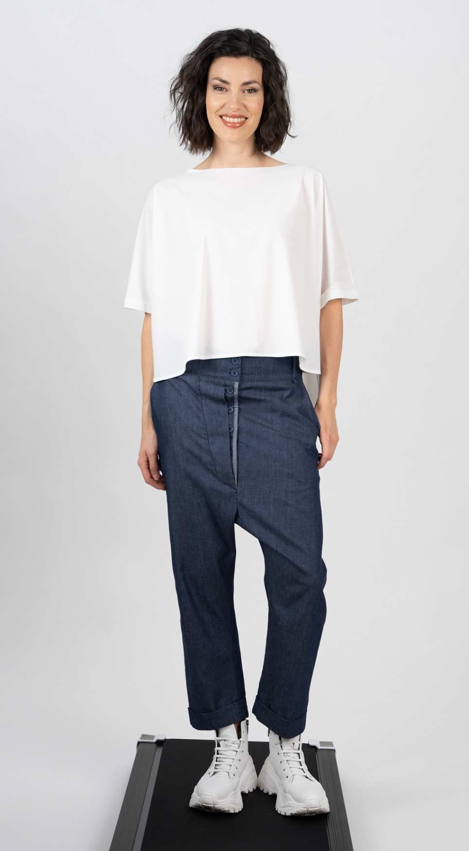 Shirt 25054 light grey navy black white Pants 25132 orig