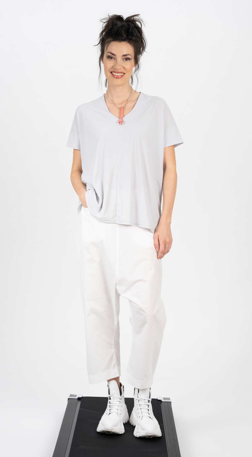 Shirt 25081 light grey navy black white Pants 25124 white black