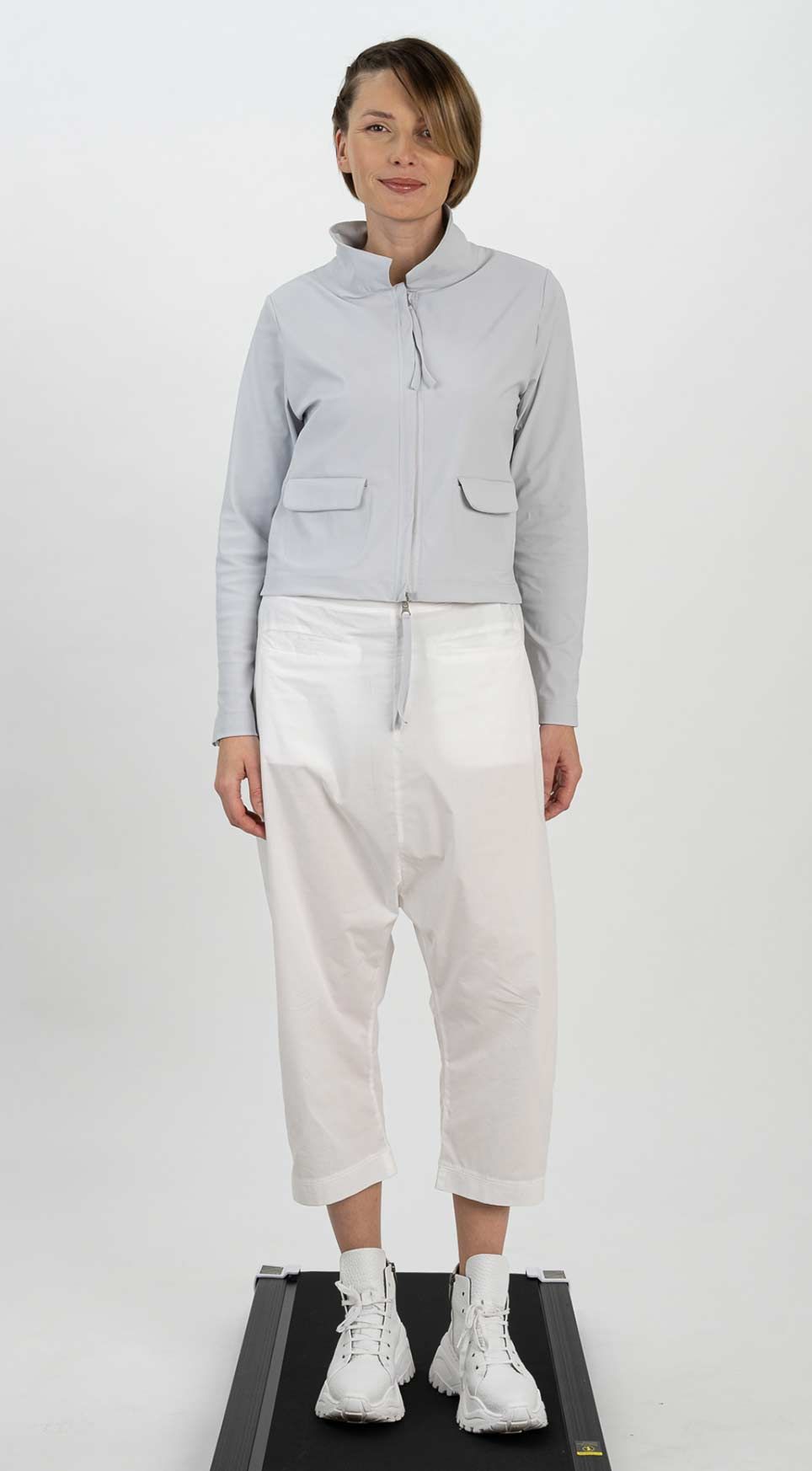 Jacket 25087 light grey navy black Pants 25124 white black